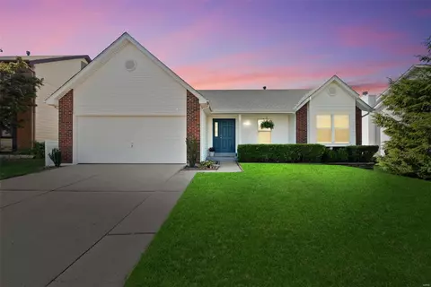 426 Lantana Ln, Saint Peters, MO 63376