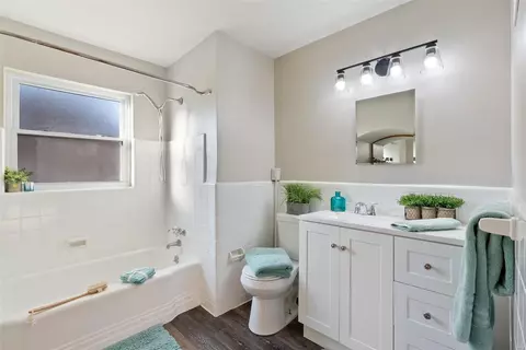 Bath - 9029 Patrick Dr, Saint Louis, MO 63114 photo 1 of 3