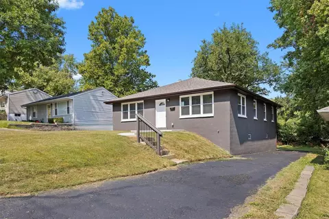 Exterior - 701 Robert Ave, Ferguson, MO 63135 photo 7 of 12