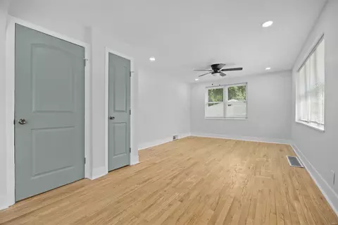 Living - 701 Robert Ave, Ferguson, MO 63135 photo 1 of 3