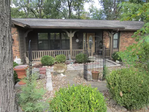 Exterior - 951 Feise Rd, O'fallon, MO 63368 photo 5 of 23