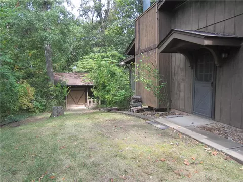 Exterior - 951 Feise Rd, O'fallon, MO 63368 photo 6 of 23