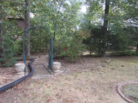 Exterior - 951 Feise Rd, O'fallon, MO 63368 photo 4 of 23