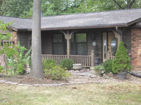 Exterior - 951 Feise Rd, O'fallon, MO 63368 photo 2 of 23