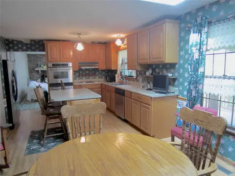 Kitchen - 951 Feise Rd, O'fallon, MO 63368 photo 1 of 3