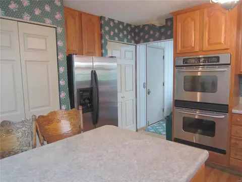 Kitchen - 951 Feise Rd, O'fallon, MO 63368 photo 3 of 3