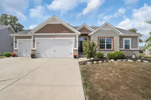 919 Mule Creek Dr, Wentzville, MO 63385