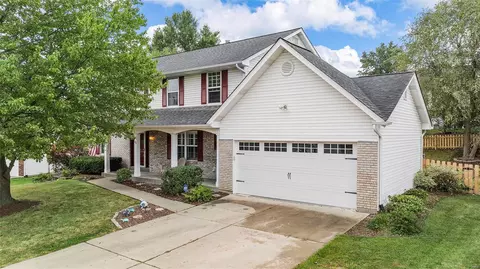 20 Wolf Ridge Ct, Saint Charles, MO 63303