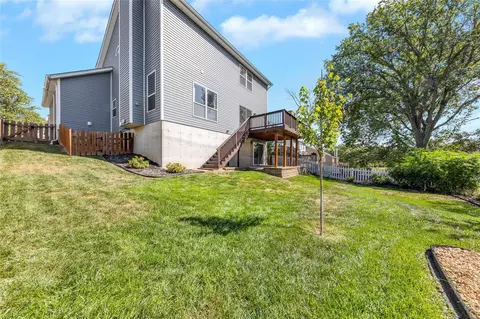 Exterior - 1075 Johanna Dr, Ballwin, MO 63021 photo 4 of 5