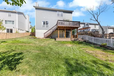 Exterior - 1075 Johanna Dr, Ballwin, MO 63021 photo 2 of 5