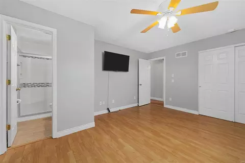 Bedroom - 1260 Mueller Rd, O'fallon, MO 63366 photo 1 of 6