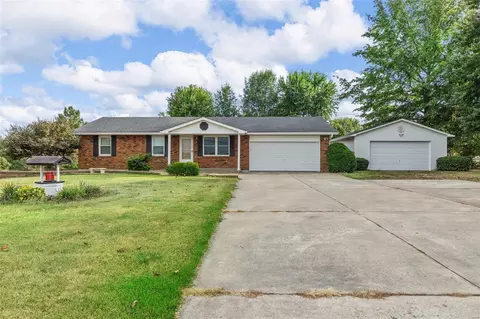 1260 Mueller Rd, O'fallon, MO 63366