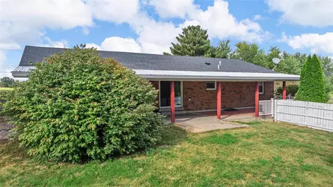 Exterior - 1260 Mueller Rd, O'fallon, MO 63366 photo 9 of 12