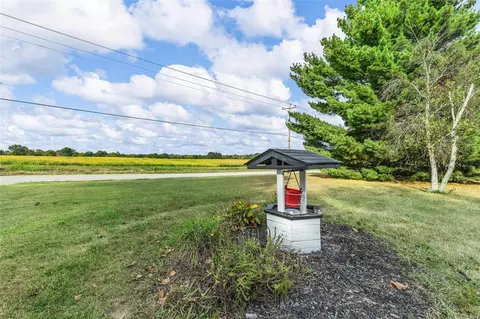 Exterior - 1260 Mueller Rd, O'fallon, MO 63366 photo 11 of 12