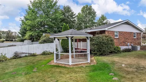 Exterior - 1260 Mueller Rd, O'fallon, MO 63366 photo 3 of 12