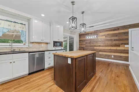 Kitchen - 1260 Mueller Rd, O'fallon, MO 63366 photo 1 of 5