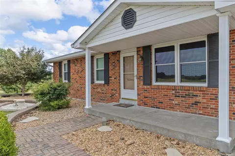 Exterior - 1260 Mueller Rd, O'fallon, MO 63366 photo 2 of 12