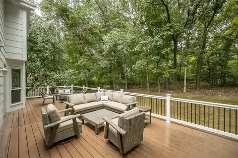 Exterior - 750 Redstart Dr, Ellisville, MO 63021 photo 3 of 9