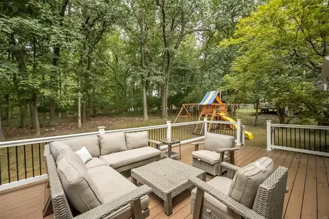 Exterior - 750 Redstart Dr, Ellisville, MO 63021 photo 5 of 9