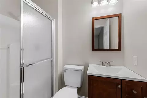 Bath - 67 Jacqueline Cir, O'fallon, MO 63368 photo 1 of 3