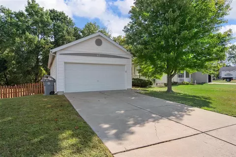 Exterior - 67 Jacqueline Cir, O'fallon, MO 63368 photo 11 of 12