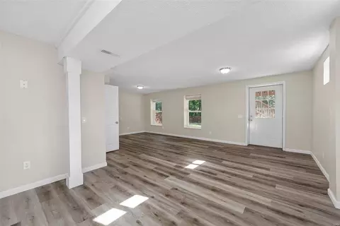 Living - 67 Jacqueline Cir, O'fallon, MO 63368 photo 3 of 3