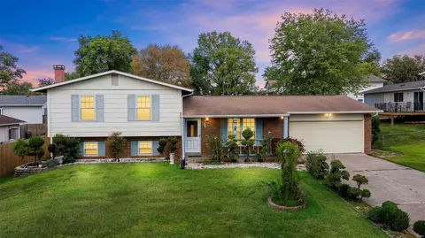 23 Elmdale Ln, Saint Peters, MO 63376