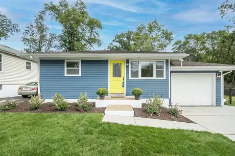 678 Conover Ln, Saint Louis, MO 63126