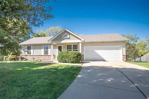 707 Turnberry Ct, Wentzville, MO 63385
