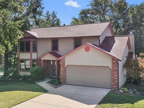 1239 Stephenridge Dr, Saint Charles, MO 63304