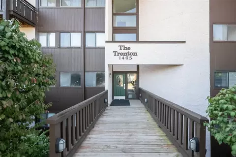 1465 Heritage Lndg #206, Saint Charles, MO 63303