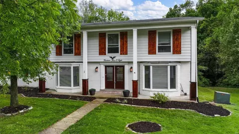 14308 Millbriar Cir, Chesterfield, MO 63017