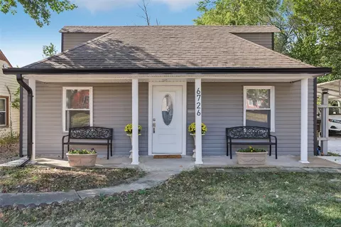 6726 Vernon Ave, Saint Louis, MO 63130