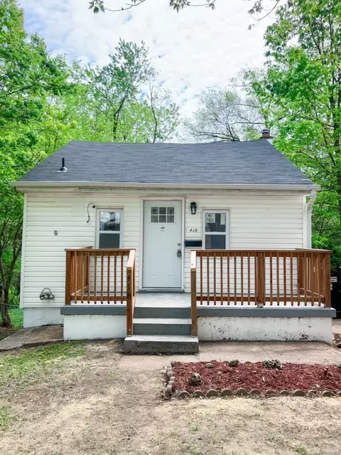 418 Ames Pl, Ferguson, MO 63135
