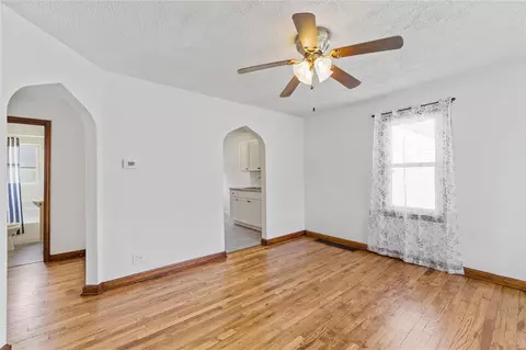 3635 Dixie Dr, Saint Ann, MO 63074 photo 3