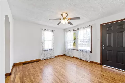 3635 Dixie Dr, Saint Ann, MO 63074 photo 5