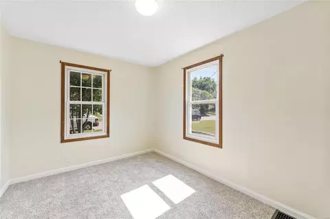 3635 Dixie Dr, Saint Ann, MO 63074 photo 11