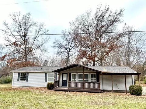 2233 Morton Ln, Lake Saint Louis, MO 63367