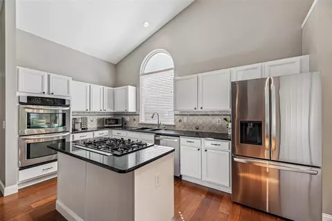 Kitchen - 765 Legends View Dr, Eureka, MO 63025 photo 1 of 2
