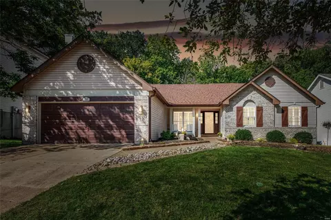 765 Legends View Dr, Eureka, MO 63025