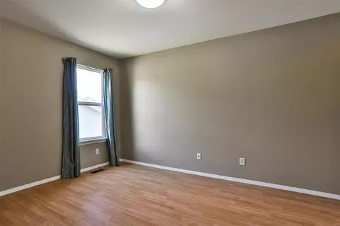 Bedroom - 321 Hunters Heights Dr, Eureka, MO 63025 photo 2 of 3