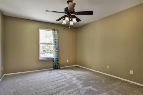 Bedroom - 321 Hunters Heights Dr, Eureka, MO 63025 photo 3 of 3