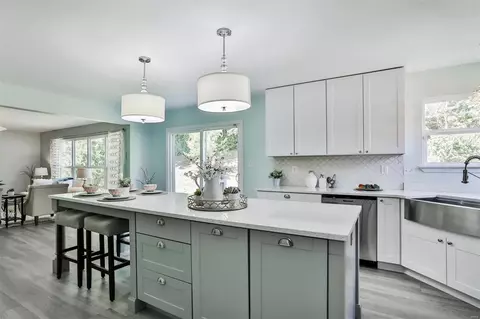 Kitchen - 321 Hunters Heights Dr, Eureka, MO 63025 photo 3 of 4