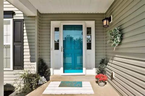 Entry Way - 321 Hunters Heights Dr, Eureka, MO 63025 photo 1 of 2