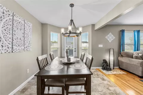 Dining - 325 Burning Brook Dr, O'fallon, MO 63366 photo 4 of 5