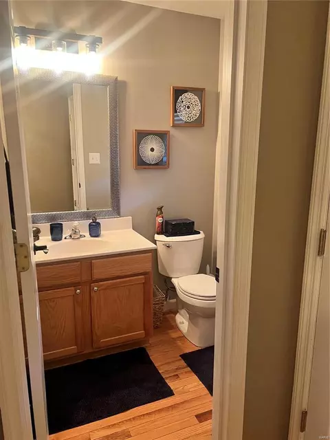 Bath - 325 Burning Brook Dr, O'fallon, MO 63366 photo 1 of 4