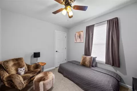 Bedroom - 325 Burning Brook Dr, O'fallon, MO 63366 photo 6 of 6