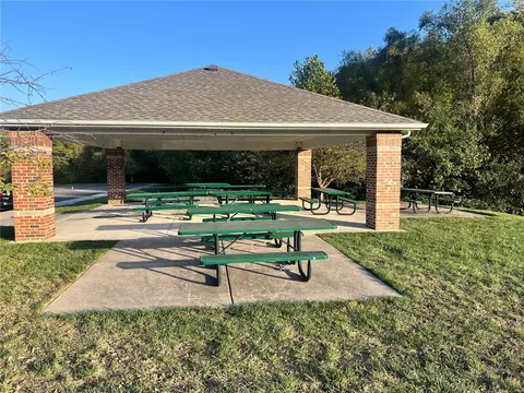 Exterior - 325 Burning Brook Dr, O'fallon, MO 63366 photo 10 of 12