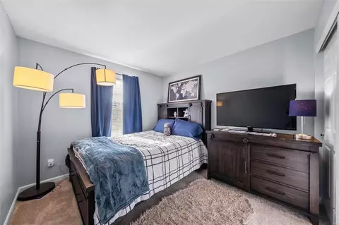 Bedroom - 325 Burning Brook Dr, O'fallon, MO 63366 photo 4 of 6