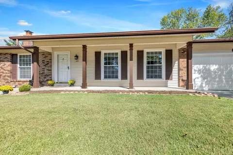 Exterior - 605 Nandale Ln, Manchester, MO 63021 photo 3 of 11